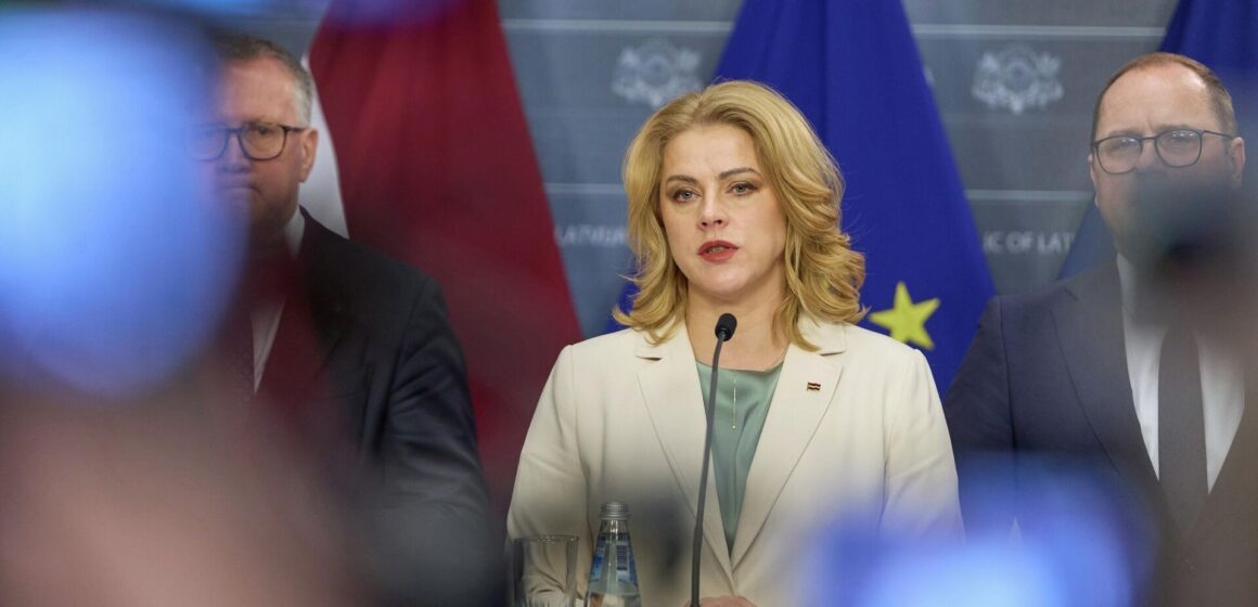 В Латвии премьер и правительство ушли в отставку после инцидента с дронами