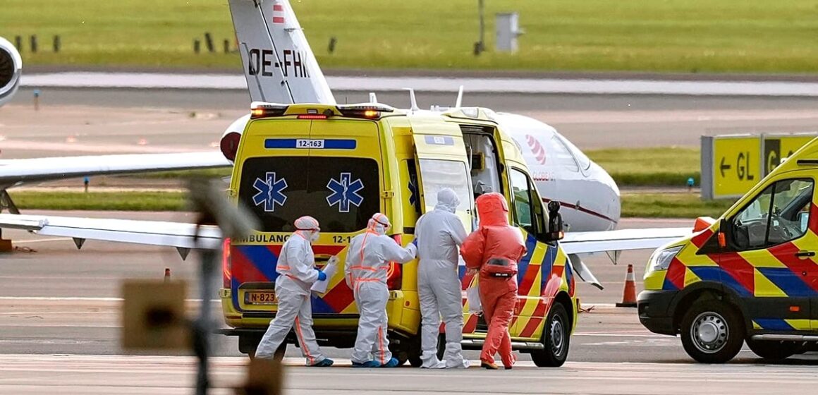 Еврокомиссия призывает к спокойствию на фоне заражений хантавирусом на голландском лайнере