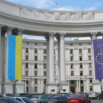 21 Киев предложил усилить защиту иностранных дипмиссий на фоне угроз России