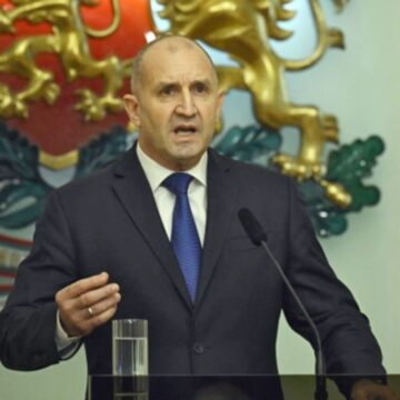 Парламент Болгарии утвердил новое правительство: Румен Радев официально стал премьер-министром