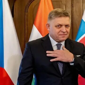 Премьер Словакии Роберт Фицо посетит Москву 9 мая, чтобы передать Путину послание от Зеленского
