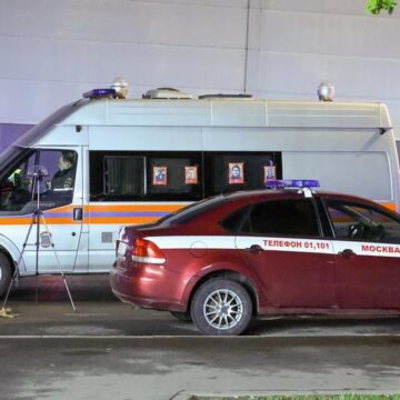 Атака дронов на Москву: беспилотник попал в жилой комплекс на западе города