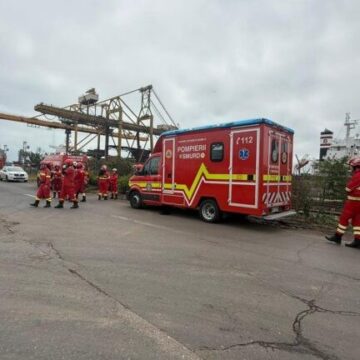 В Румынии закрыли пляжи после взрыва морского беспилотника у побережья Констанцы