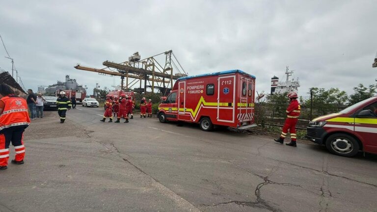 130 В Румынии закрыли пляжи после взрыва морского беспилотника у побережья Констанцы