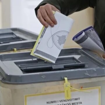 162 В Косово проходят досрочные парламентские выборы — жители страны голосуют третий раз за 18 месяцев