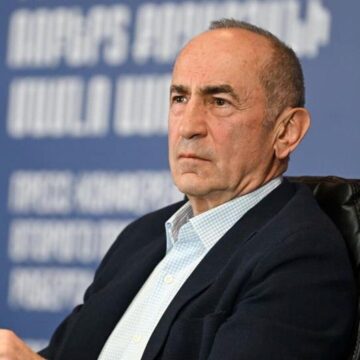 Экс-президент Армении Роберт Кочарян получил запрет на выезд из страны