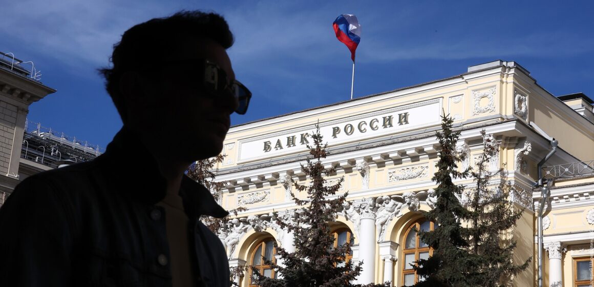Разведка ЕС: экономика России на грани кризиса из-за войны и долгов