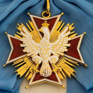 Петр Порошенко вернул Польше орден Белого орла в знак солидарности с Владимиром Зеленским