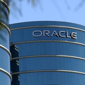 Искусственный интеллект «сократил» десятки тысяч рабочих мест в Oracle, Amazon и Meta