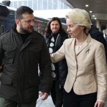 Урсула фон дер Ляйен в центре скандала: секретная «Вашингтонская группа» и новые вопросы о прозрачности.
