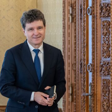 67 Назначение премьер-министра Румынии: Еуджен Томак рассматривается в качестве основного кандидата