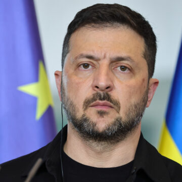 Зеленский призвал ускорить вступление Украины в ЕС после открытия переговорного процесса