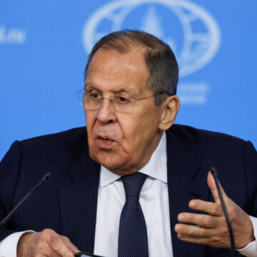 Лавров: Европа стремится сохранить Зеленского у власти ради продолжения конфликта с Россией.