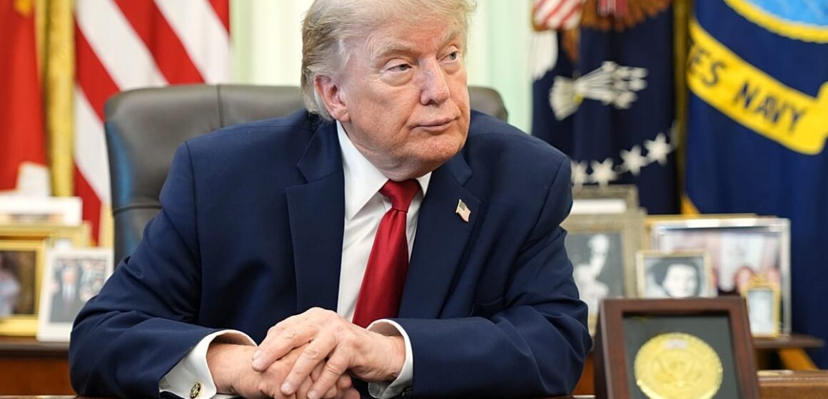 Верховный суд США отменил указ Трампа об ограничении права на гражданство по рождению