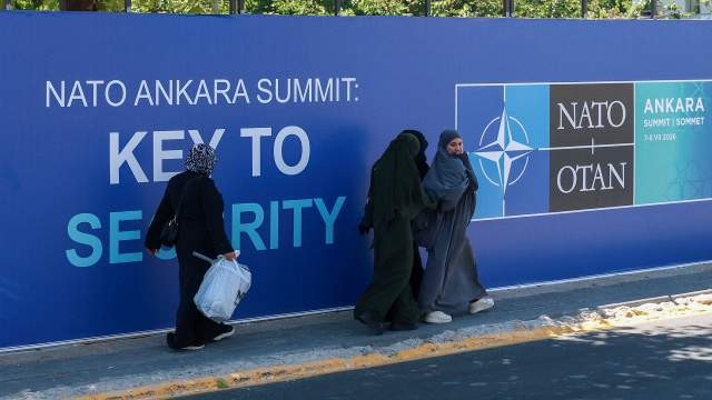 620 В преддверии саммита НАТО в Анкаре арестованы двое турецких журналистов