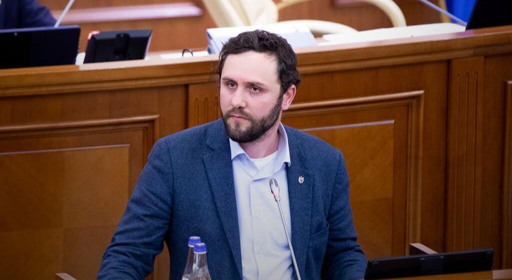 Совместные сделки с привкусом скандала: депутат PAS и экс-глава АПП дали пояснения