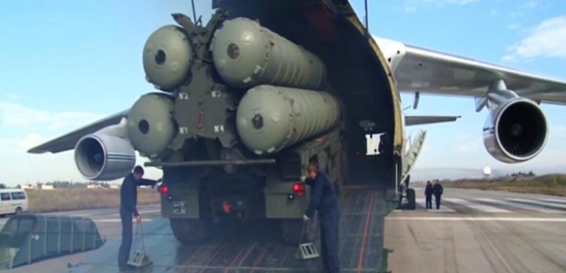 Турция намерена перепродать российские С-400 третьей стране для снятия санкций США
