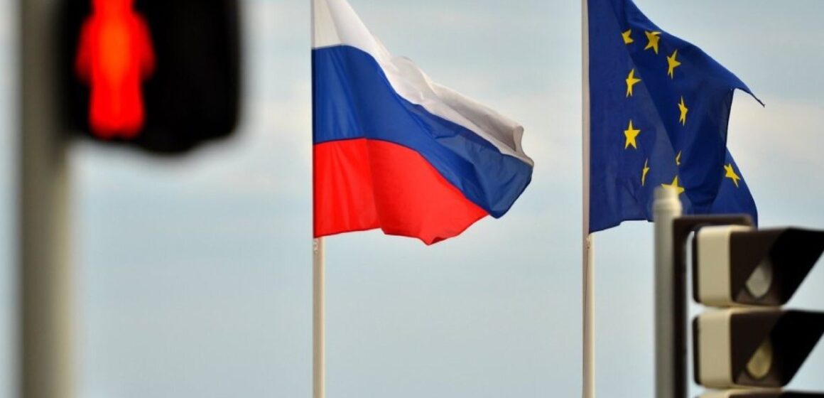 827 ЕС одобрил новые санкции против России: Греция добилась исключения для СПГ