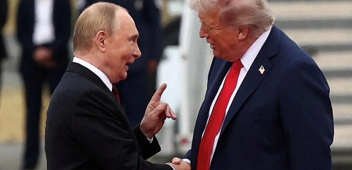 846 Дональд Трамп впервые ввел торговые пошлины против России