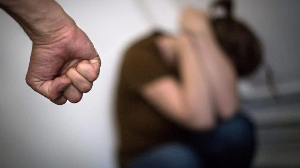 В Италии гражданина Молдовы приговорили к тюрьме за многолетнее насилие над супругой